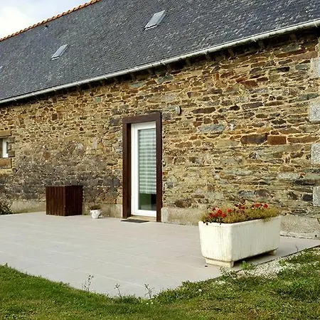 Gite 3 Places Au Coeur Du Tregor Langoat Exterior photo